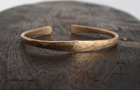 メキシカンジュエリー Hammered Cuff Bracelet Hammered Mexican Sterling Silver Gemstone Cuff Bracelet