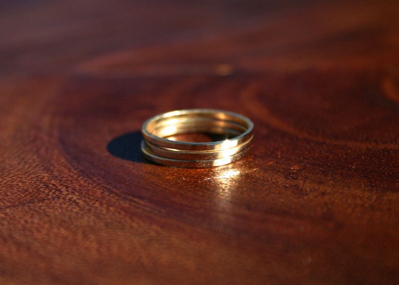 Womens wedding band 14k minimalist rings