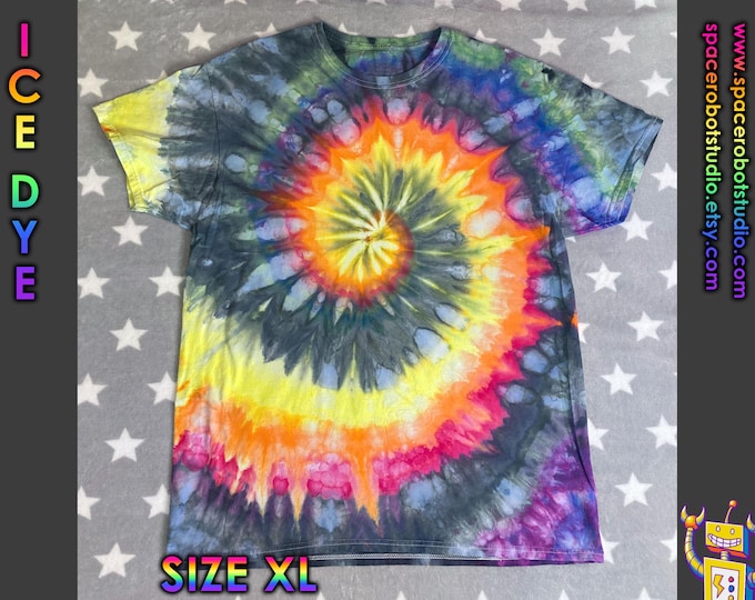 Ice Dye T-Shirt | Rainbow Gray Melting Spiral | Size XL