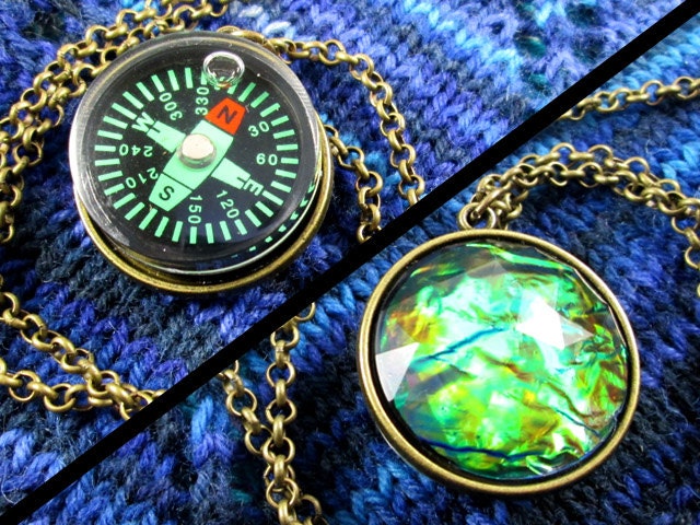 Hologram necklace shop 90s