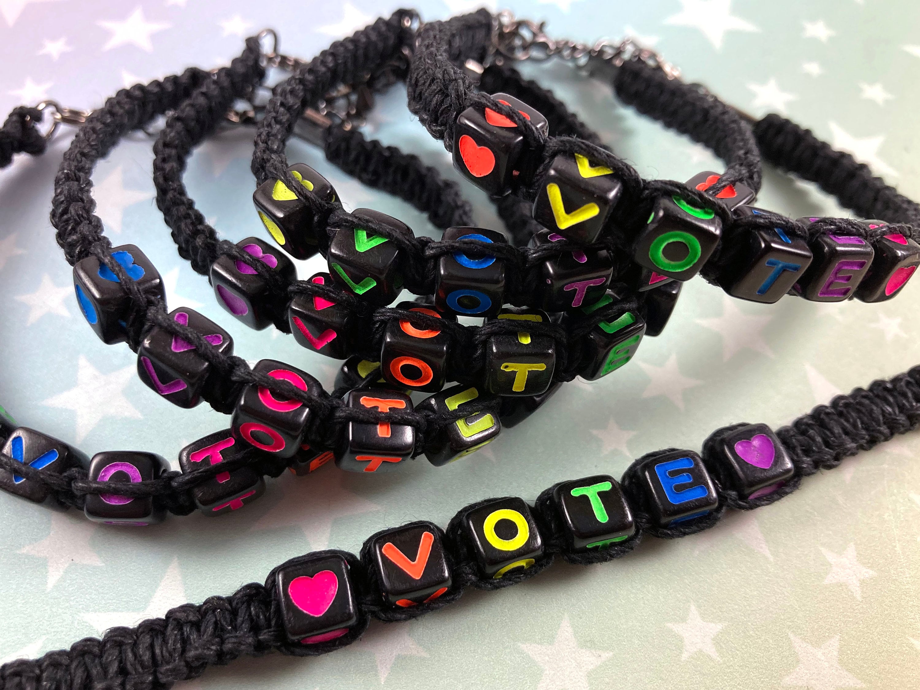 Other ways to make bracelets with letter beads? : r/Rainbowloom