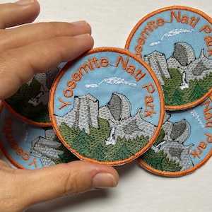 Yosemite National Park iron-on patch. Yosemite Valley embroidered patch.