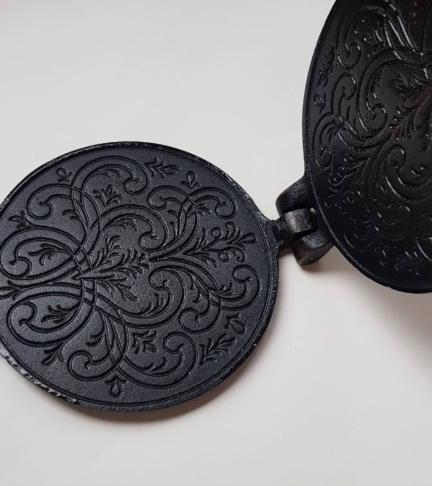 Vintage Waffle Maker Norwegian Krumkake Iron Pizzelle Press Etsy