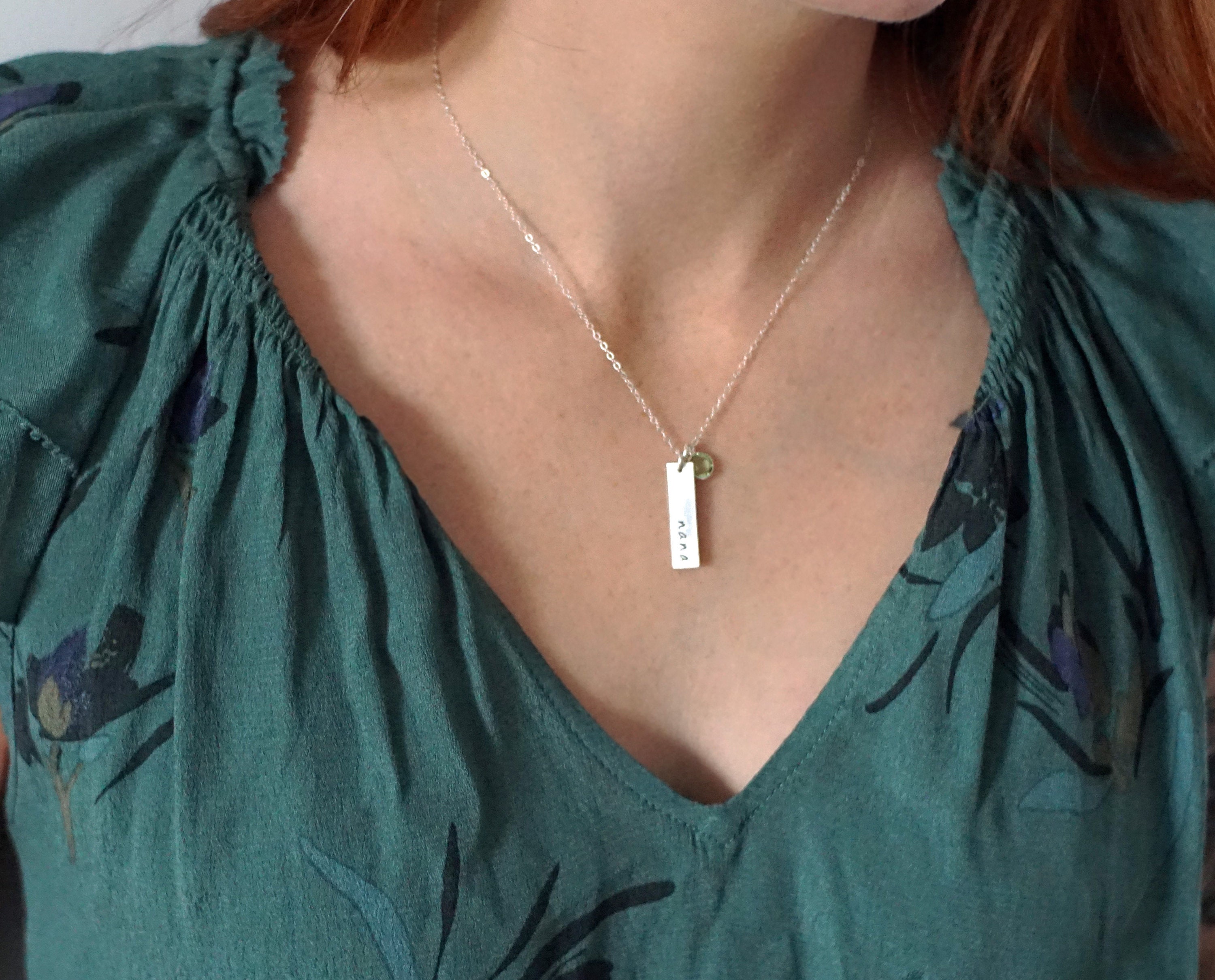 Necklace For Grandmother Gold Or Silver Bar Charm Custom Name Pendant Necklace For Grandmother Gold Or Silver Bar Charm Custom Name Pendant