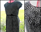 Devore Velvet Vintage Dress / 50s Black Velvet Dress / fits L-XL / 1950s Velvet Dress / Leopard Devore Velvet Dress / 50s LBD