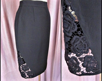 VALENTINO Vintage Skirt // Black Lace on Crepe // fits xs to s // Made in Italy 1980s // pencil skirt