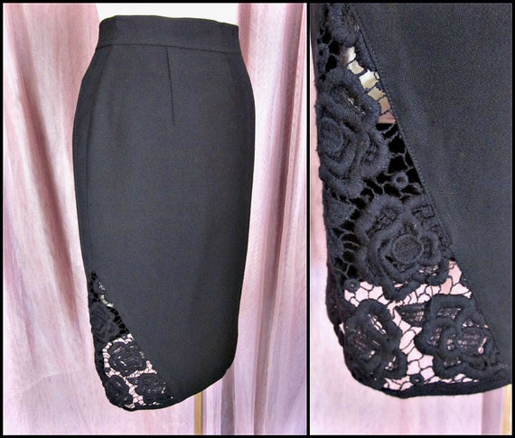 VALENTINO Vintage Skirt // Black Lace on Crepe //… - image 1