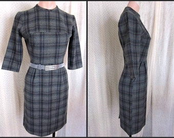 Plaid Dress Vintage 50s 1950s // fits XS // curve hugging sheath