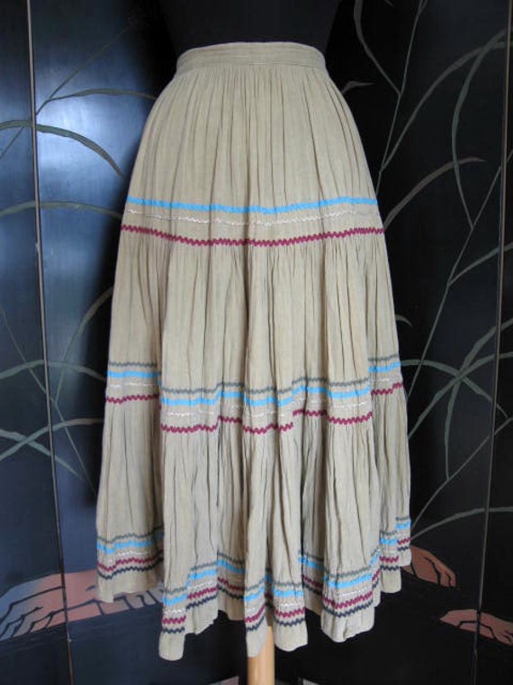 Vintage 60s Skirt / Colorful Rick Rack Trimmed Ti… - image 4