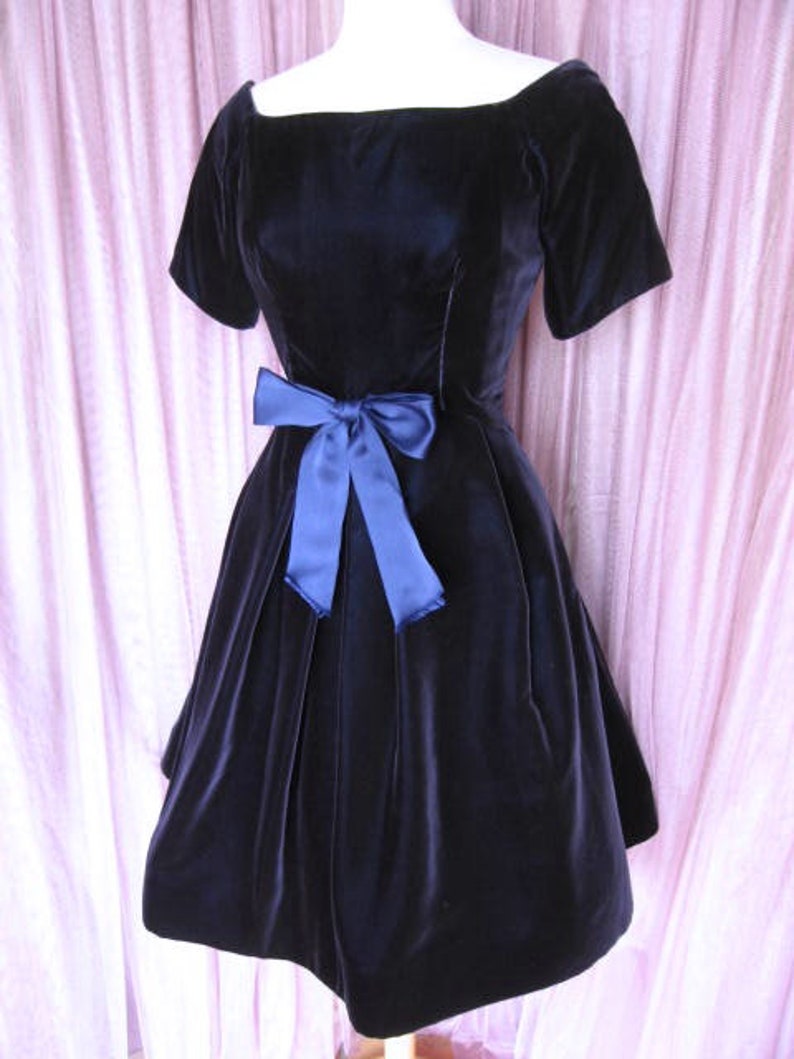 Vintage Scaasi Blue Velvet Dress: Couture Boutique, Fits S/M bild 4