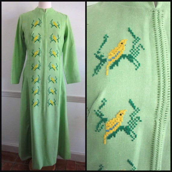Embroidered Caftan / Vintage Caftan / Bird Embroid