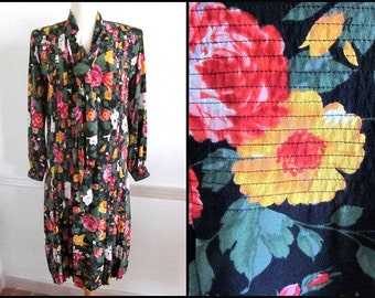 ALBERT NIPON Boutique Vintage Dress / Floral silk / fits S-M / 20s style drop waist / vintage 80s 1980s