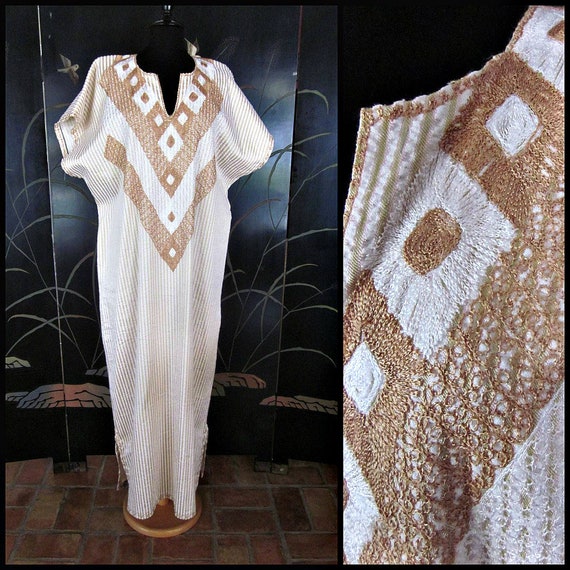 Vintage Caftan / fits S-L / OSFM / Embroidered Caf