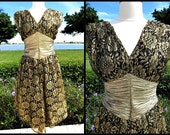 GOLD LACE vintage dress / New Leaf by Samir / Lame' ruched Cumberbund / fits S-M
