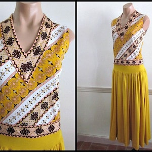 Vintage 60s Italian Op Art Top: Geometric Border Print Jersey (XS-S)