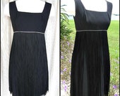 60s Fringed Dress / Fringed LBD / fits XS-S / 60s Shimmy Dress / 60s Flapper Dress / Vintage Fringed Flapper Dress