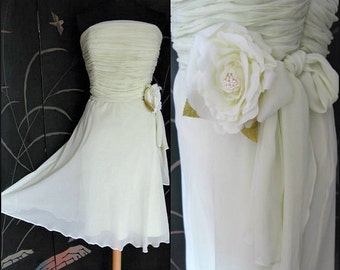Mint Green Silk Chiffon Dress / Vintage Bridesmaid Dress / fits M-L Bust 38 Waist 31 / Green Bridesmaid Dress /