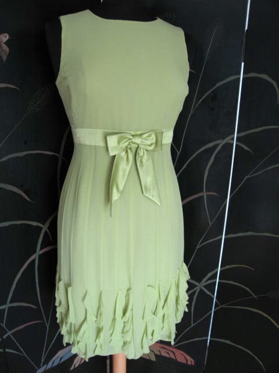 Green Silk Ruffled Dress / fits S / Mod style gre… - image 2