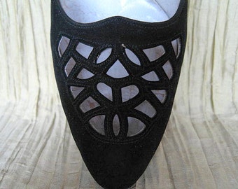 BALTA B.Altman Stiletto Shoes // fits modern 6 - 6 1-2  // Vintage 50s 1950s // Black Suede Pumps