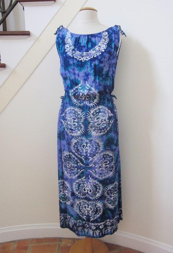 70s Batik Dress / Vintage Batik Dress / Blue Batik Dress / Fits  