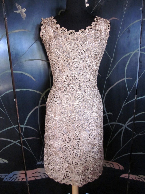 RAFFIA CROCHET Vintage 50s 1950s Wiggle Dress // … - image 2