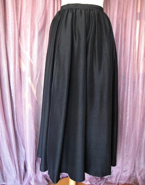 ISAAC MIZRAHI Black Silk Skirt / Sz 4 Small / Mizrahi Designer - Etsy