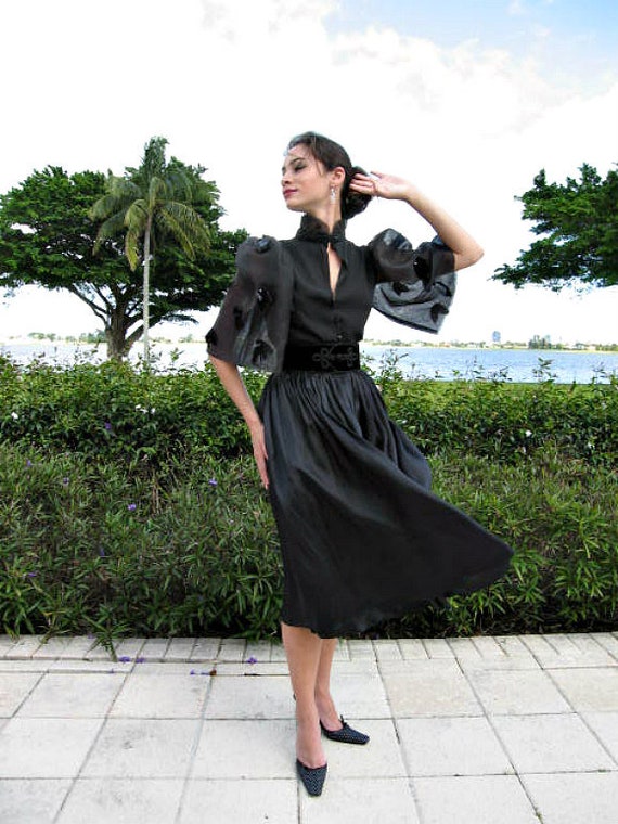 Vintage Halston Silk Skirt / fits S / 70s Halston… - image 3