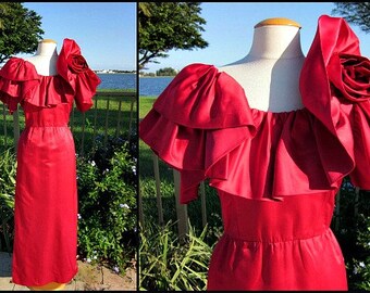 WILLIAM PEARSON Vintage 60s 1960s Gown Dress / Portrait Ruffle Rose neckline / fits M