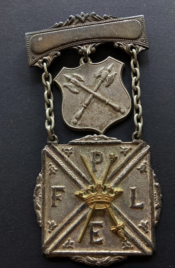 Antique LODGE Medal -ODD FELLOWS Lodge - Halbard/… - image 1