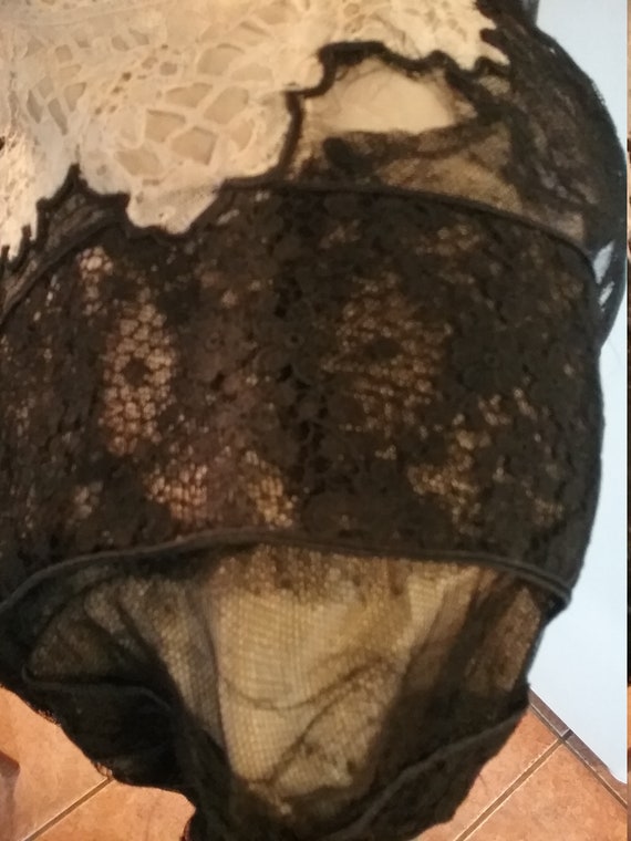 Victorian lace blouse - image 3