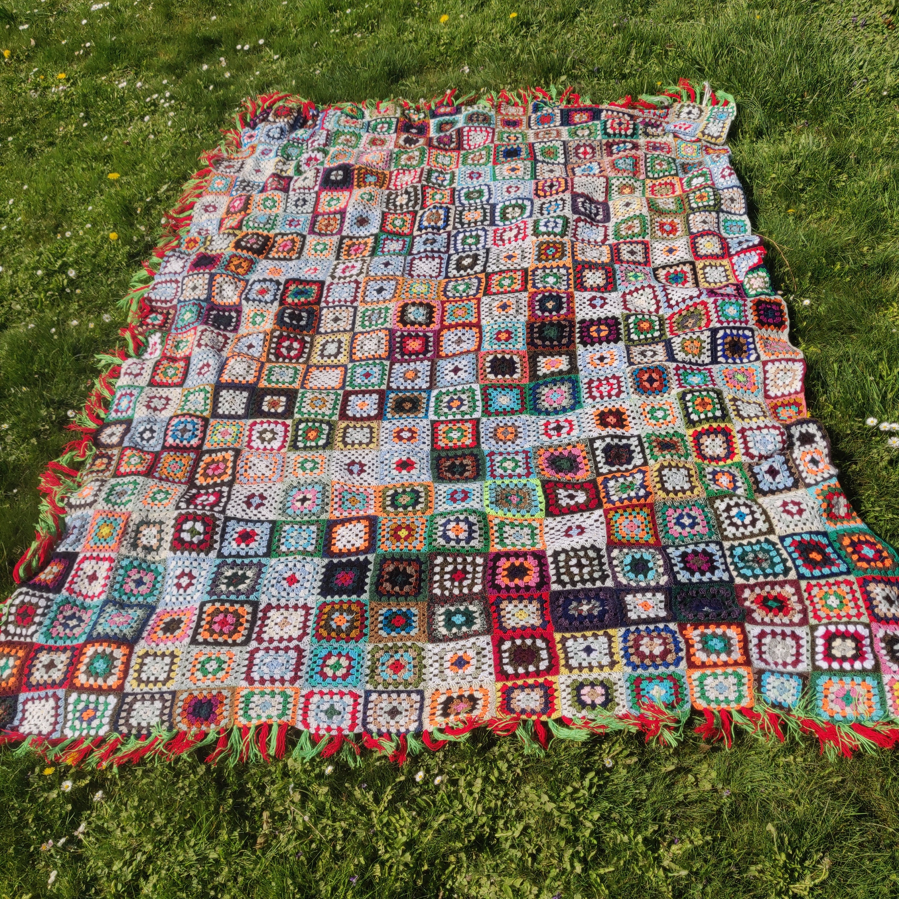 Très Grande Couverture Vintage Crochet, Orso, Carrés Granny Crochetés, Couleurs Vives, Frangée sur 3