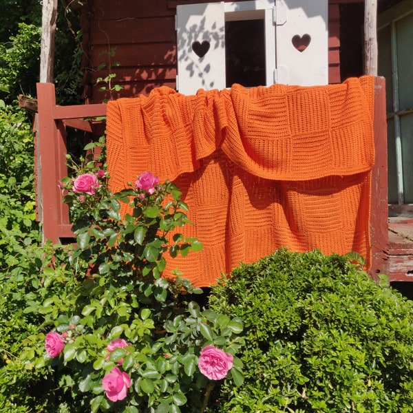 Couverture vintage, au crochet faite main, ABRICOT, coloris uni orange doux, carrés unis