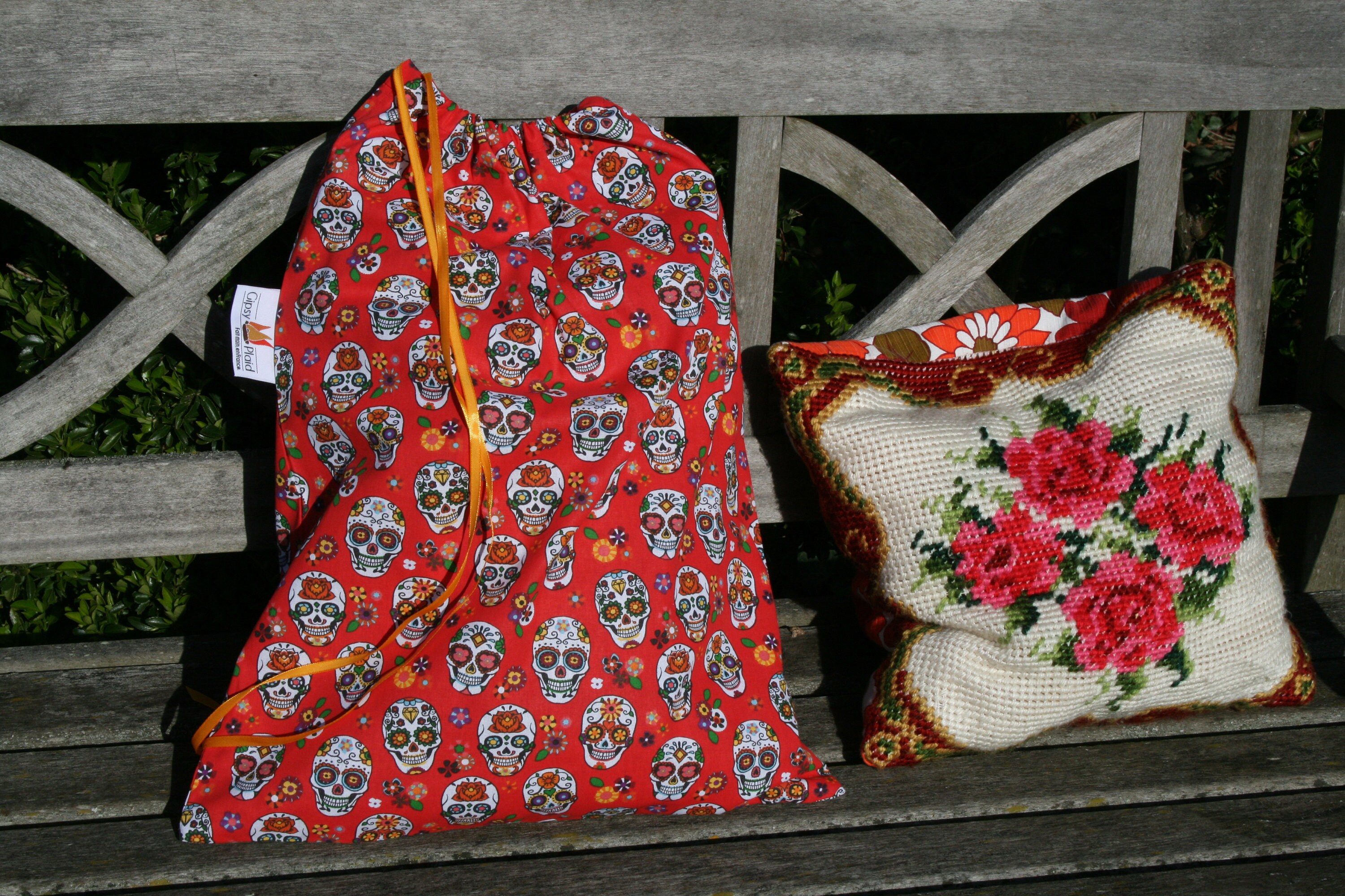 Sac Tissu Grand Modèle, Coton Imprimé Rouge, Ruban Coulissé, Sac à Couvertures, Linge Etc...