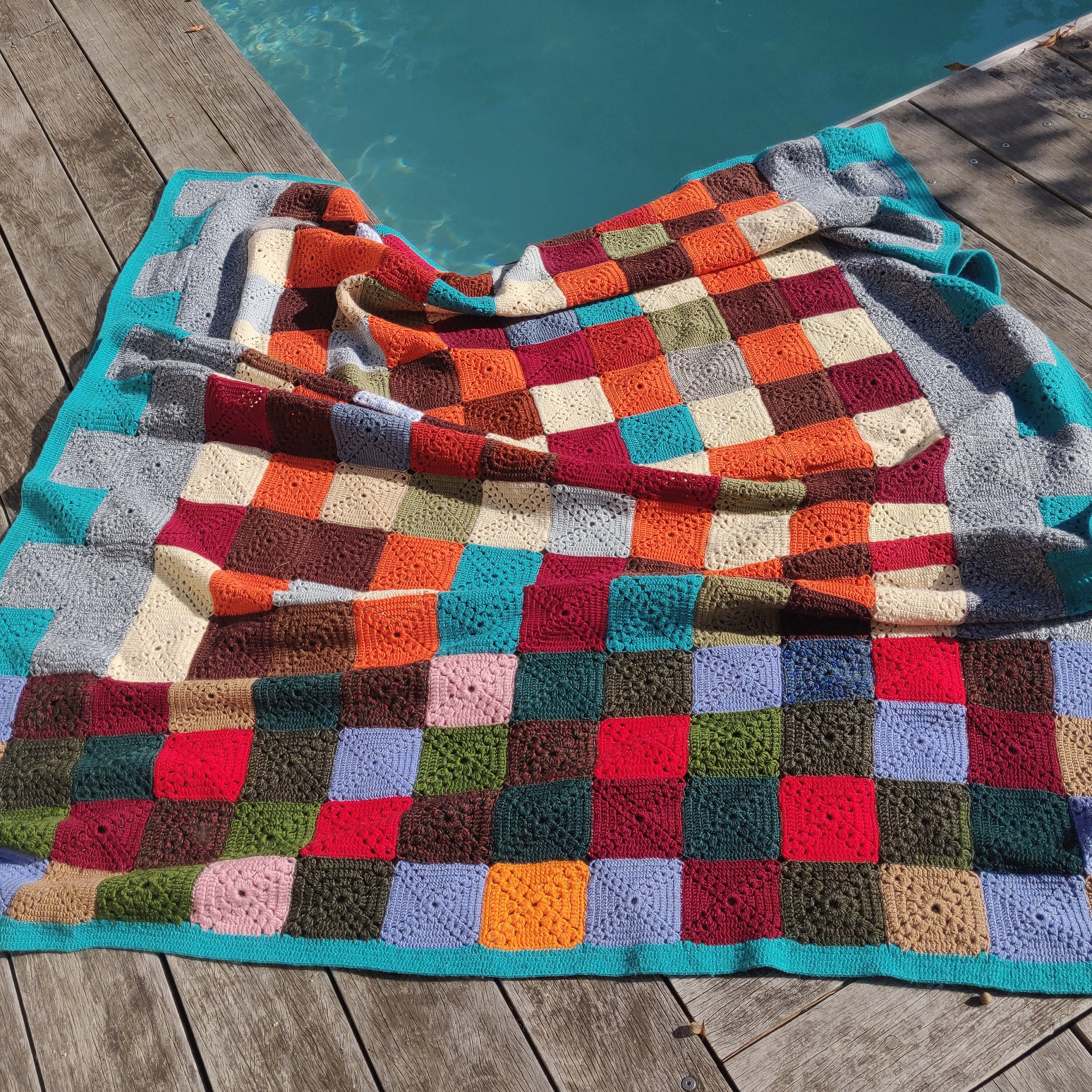 Grande Couverture Faite Main, Lagon, Carrés Unis Au Crochet, Belles Couleurs Vives