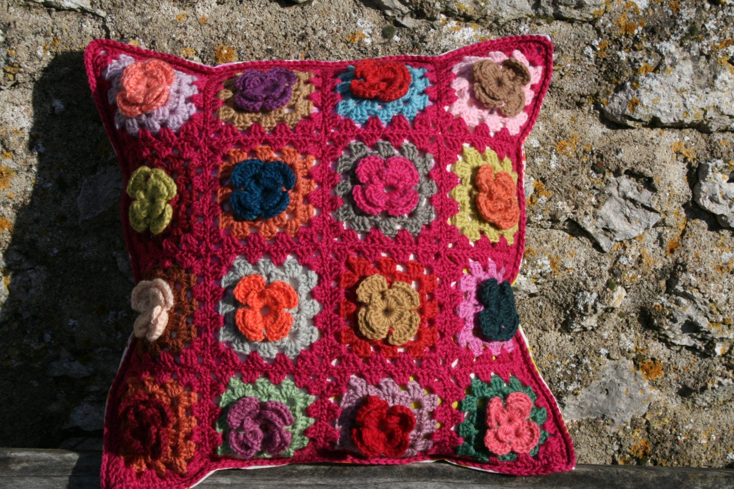 Eglantine Coussin Neuf, Carrés Granny Multicolores Ornés de Fleurs Au Crochet, Tissu Coton Déhoussab