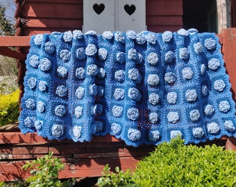 French vintage folk art crochet afghan blanket, BLEUET, handmade, 3 shades of blue, crochet flowers