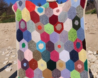 French vintage crocheted throw, ALASKA, multicolored , crocheted hexagons, ecru edges.