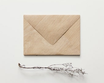 Envelope with wood look - beech (big)