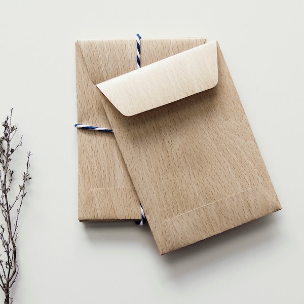 Paper bag with wood look - beech (medium)