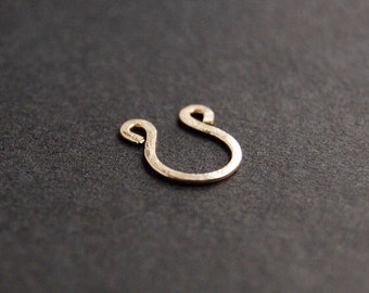 Or / Argent martelé Faux Septum Ring - faux anneau de nez, faux anneau de nez en or, faux anneau de septum en or, piercing de septum argenté, manchette de septum