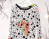 polka dot sweatshirt with diamond patterns