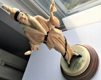 Vittorio Tessaro Figurine; Contessa Parisienne 1914;  Resin Composite; Signed and Dated; Made in Italy