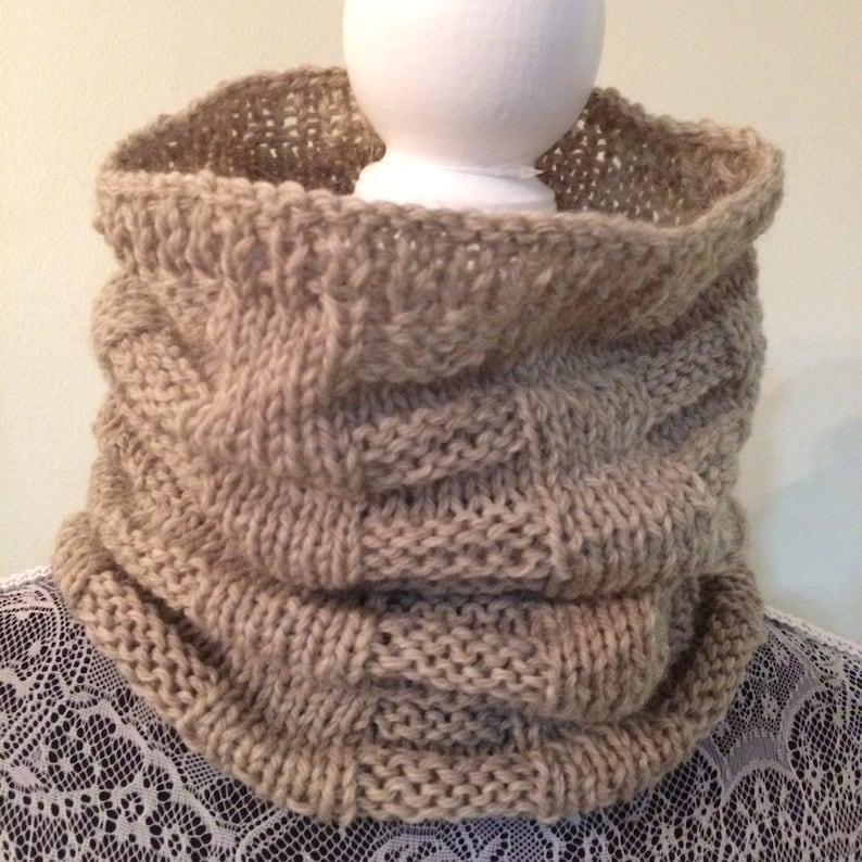 Hand Knit Cowl Women Neck Warmer 100 Wool Neck Warmer Etsy