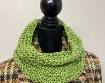 Women’s organic cotton cowl- green knit neck warmer- hand knit green cowl- organic cotton scarf- Christmas gift