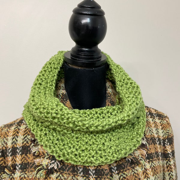 Women’s organic cotton cowl- green knit neck warmer- hand knit green cowl- organic cotton scarf- Christmas gift