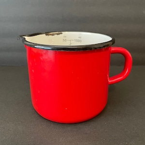 Vintage Red Enamelware 50 oz Measuring Cup, Chippy Enamel