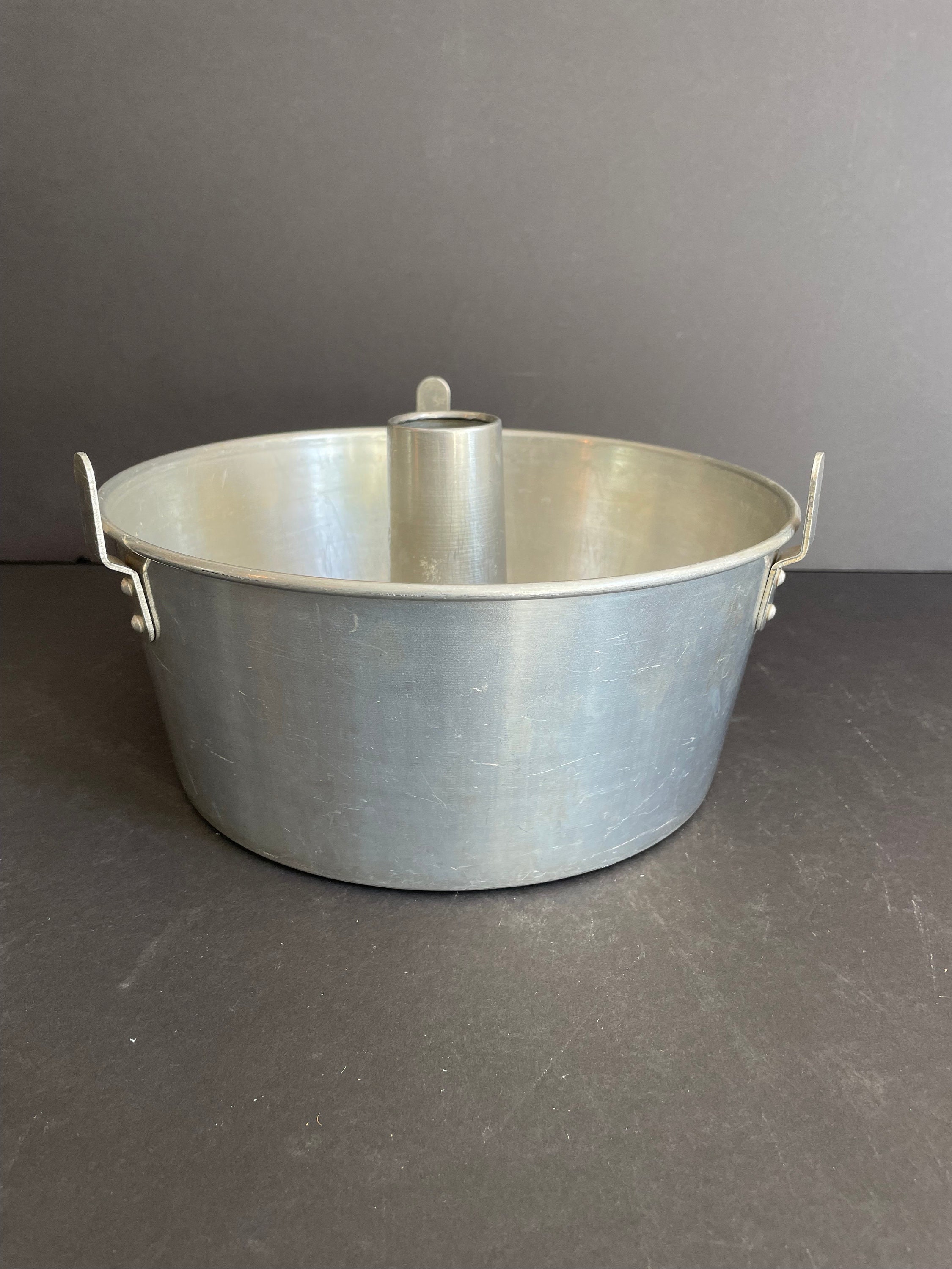 2 Piece No 761 Wear-ever Aluminum 1 Quart Pan, Vintage pot or Pan and Lid  Included Perfect for Thanksgiving 