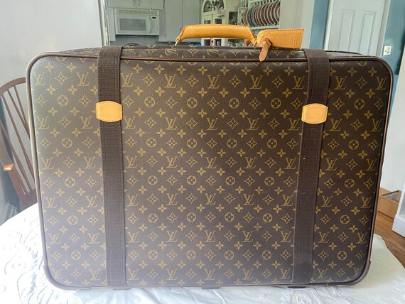 Authentic Vintage Luggage Louis Vuitton Clean Ins… - image 4