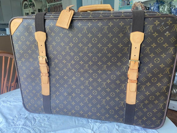 Authentic Vintage Luggage Louis Vuitton Clean Ins… - image 1