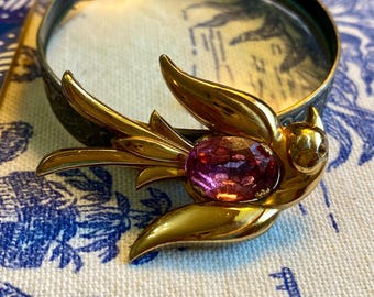 Coro Swallow Bird Bubble Belly Brooch Gold Tone 2 Inch Pegasus